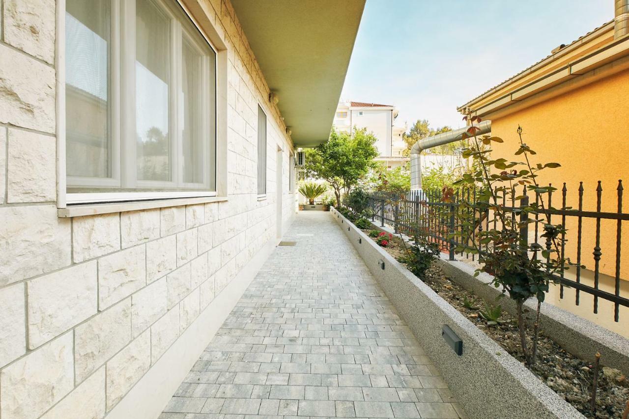 Apartment Casa Podstrana Exterior photo